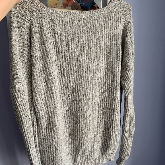 Brandy Melville noted salt and pepper sweater !!! - Picture 7 of 7